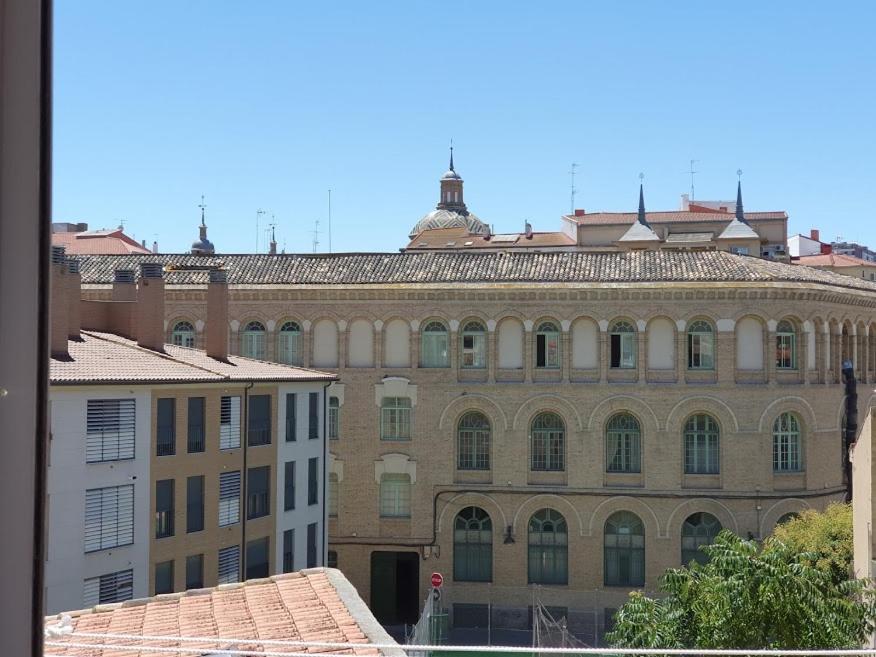 Casco Historico, Con Parking Incluido Apartment Zaragoza Luaran gambar